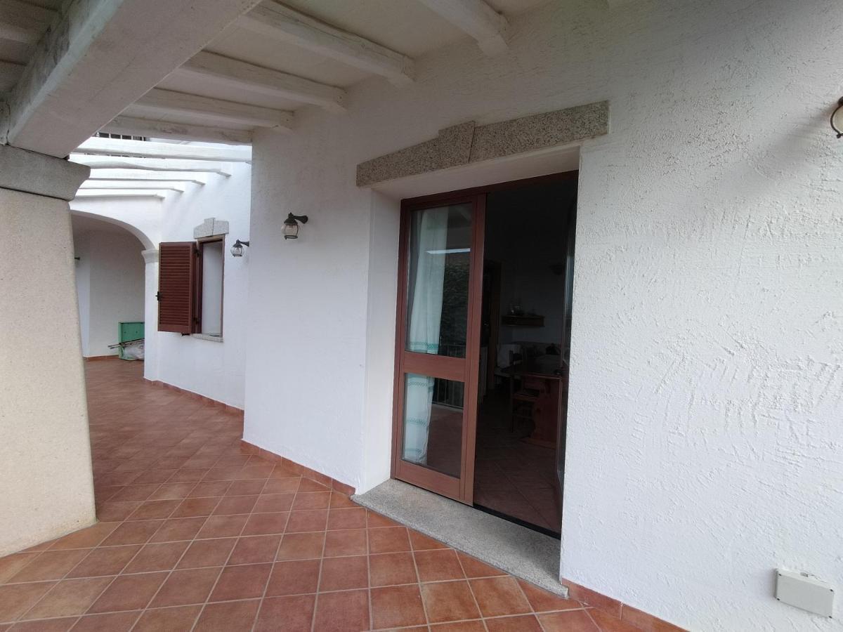 Pittulongu, Trilocale Vista Mare Villa Olbia Kültér fotó